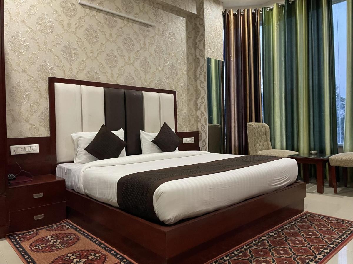 Sumedha G Village Resort And Spa Raiwala Exteriér fotografie